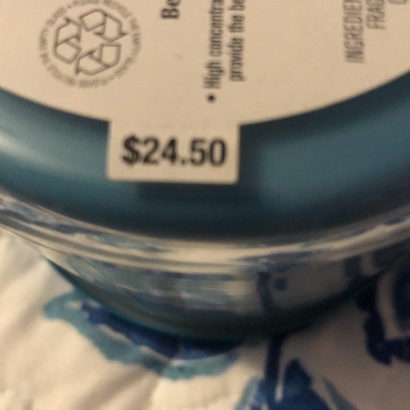 2) Bundle Brand New White Barn 3- Wick Candles NIB Made By Bath & Body Works - Picture 3 of 3